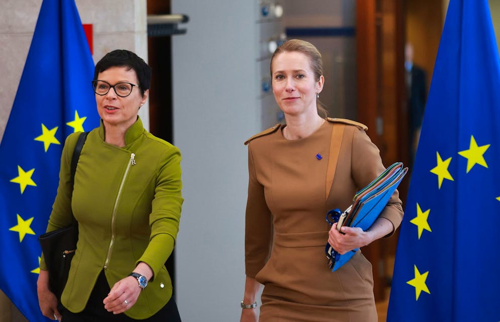 Die Erweiterungskommissarin Marta Kos (l.) und die EU-Aussenbeauftragte Kaja Kallas (r.) wollen an diesem Dienstag in Brüssel ihre Analyse zum Reformtempo in der Ukraine vorstellen. (Archivbild)