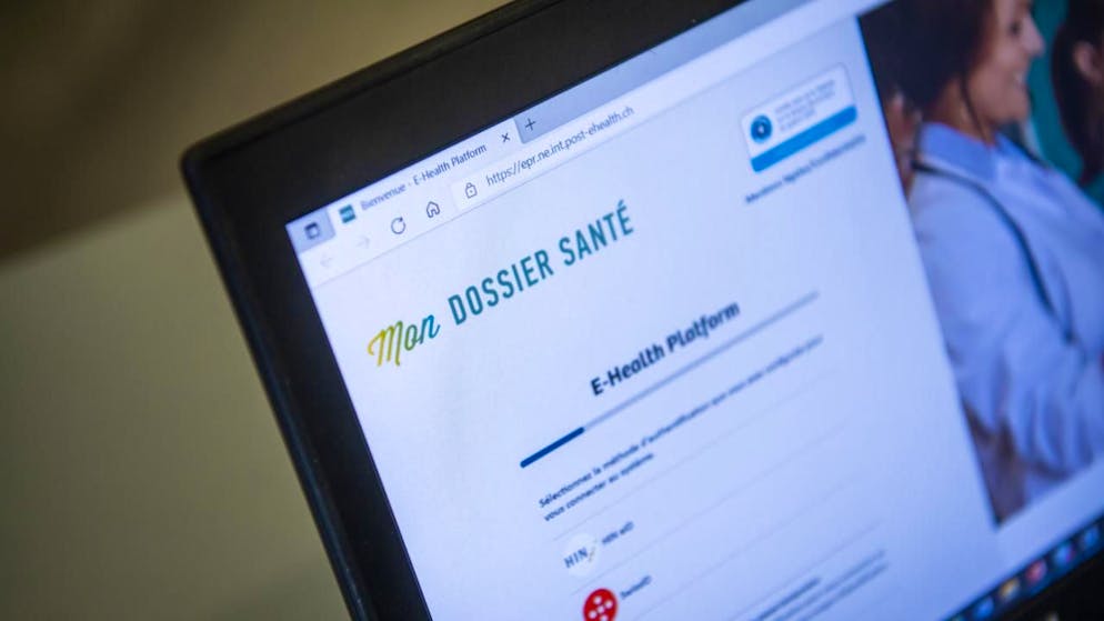 Le dossier électronique du patient est abandonné au profit d'un dossier de santé (archives).