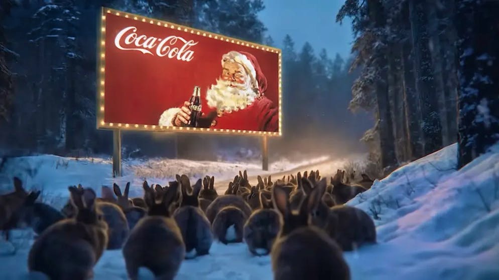 Kalt und herzlos?. So lacht das Netz über die neue KI-Werbung von Coca-Cola