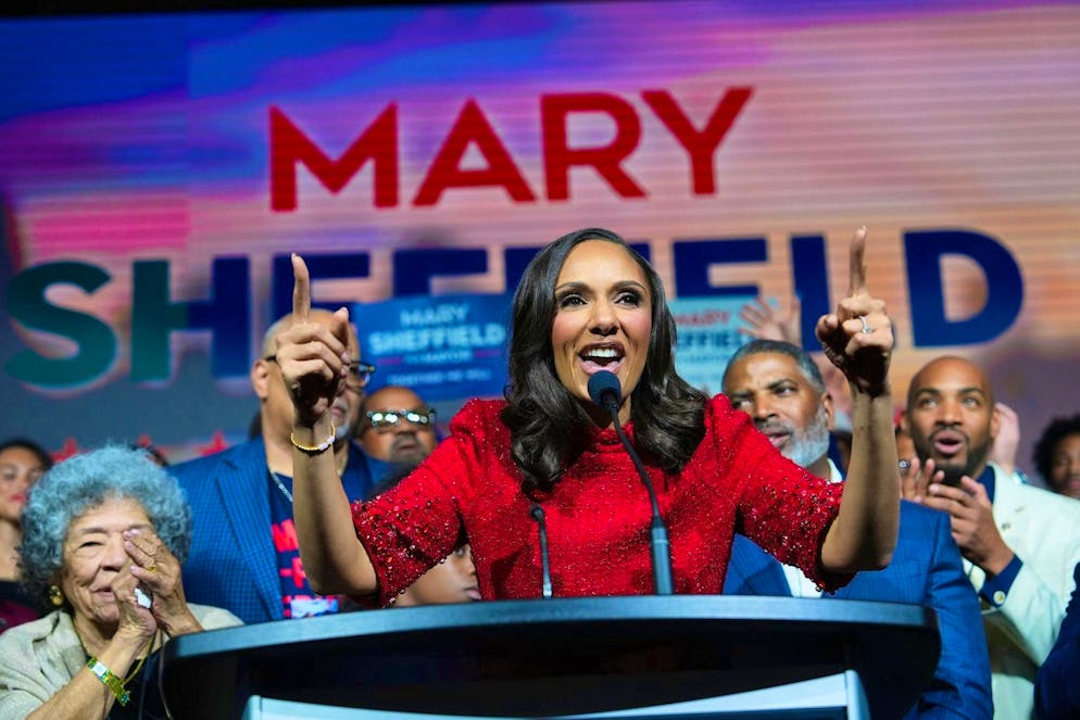 Chicago elects a woman mayor for the first time: Democrat Mary Sheffield, who currently chairs the city council. (November 4, 2025)
