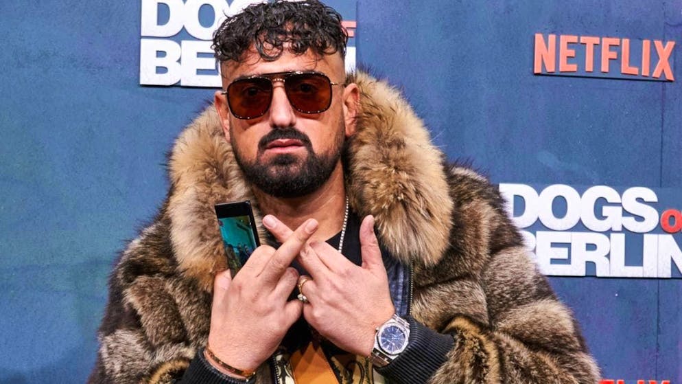 ARCHIVE - Rapper Haftbefehl at a Netflix premiere (archive image. Photo: Annette Riedl/dpa
