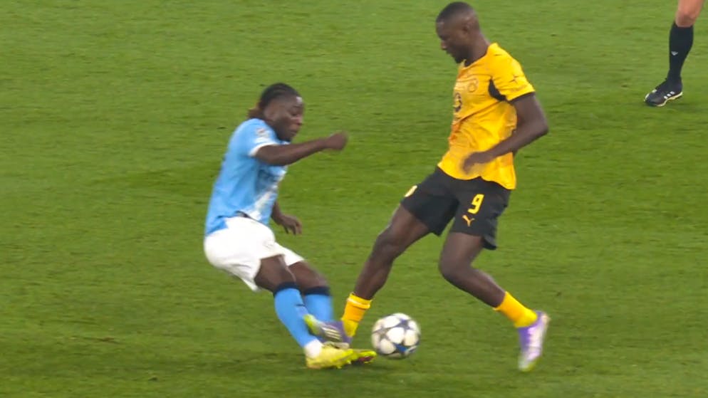 «Das weiss nur der Schiedsrichter». Kobel und Co. kassieren 1:4-Pleite – und haben trotzdem Glück