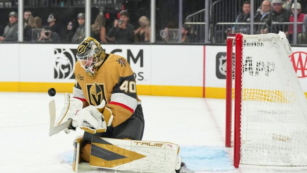 Eine der 24 Paraden: Akira Schmid gelingt der erste Shutout für die Vegas Golden Knights