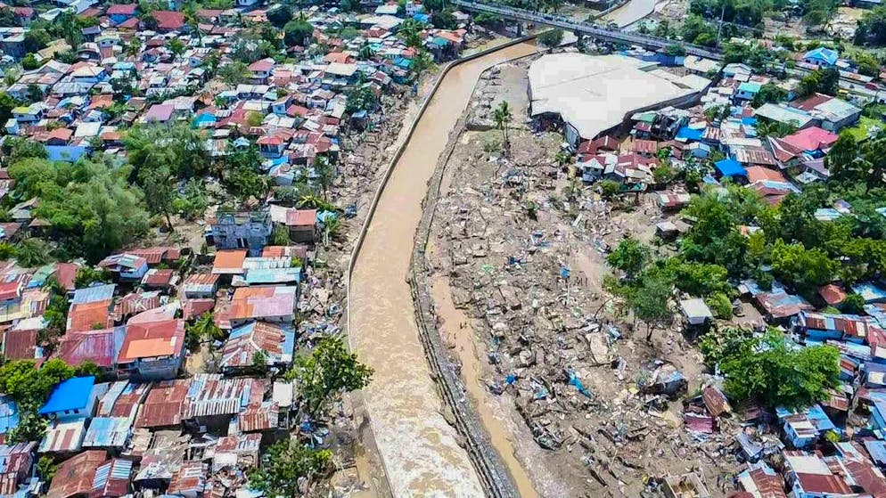 Maltempo. Il bilancio del passaggio del tifone Kalmaegi nelle Filippine sale a 140 morti