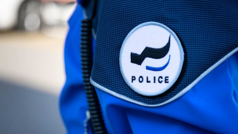 Accident on the A12 near Vaulruz FR. 17-year-old motorcyclist collides with several cars - dead