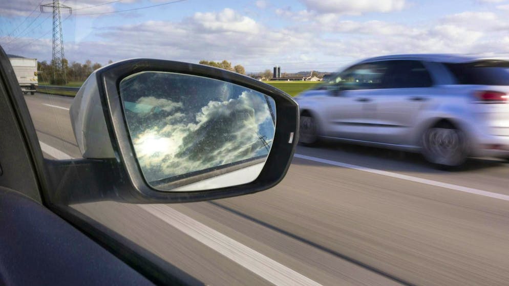 Un uomo e una donna hanno avuto un rapporto sessuale nella loro auto - a 140 chilometri all'ora.