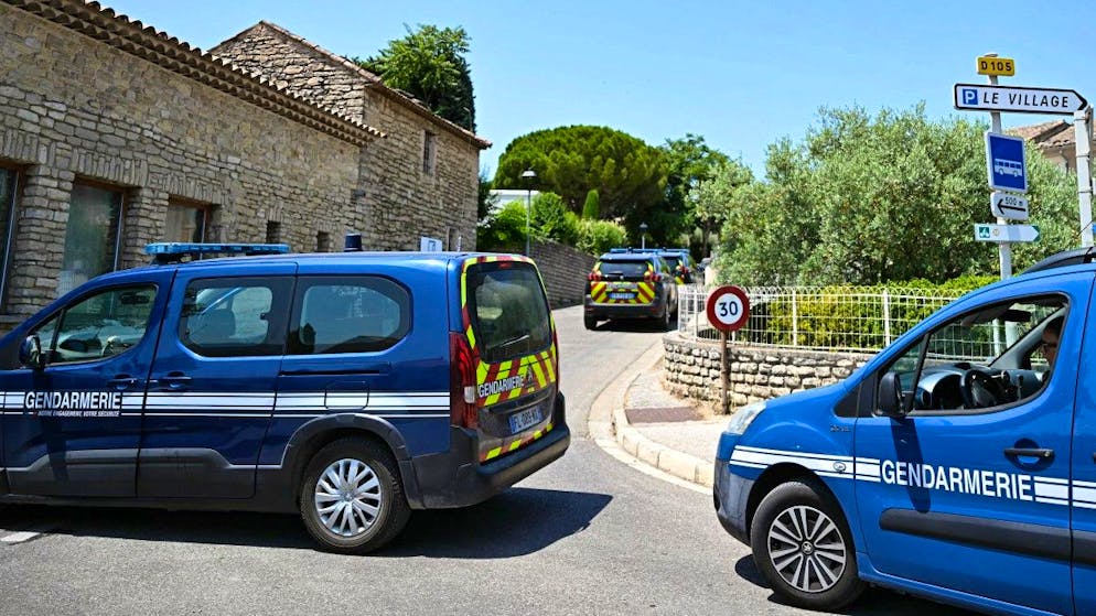 Tragédie en France. Un couple et son chien tué, l'auteur présumé tente de se suicider