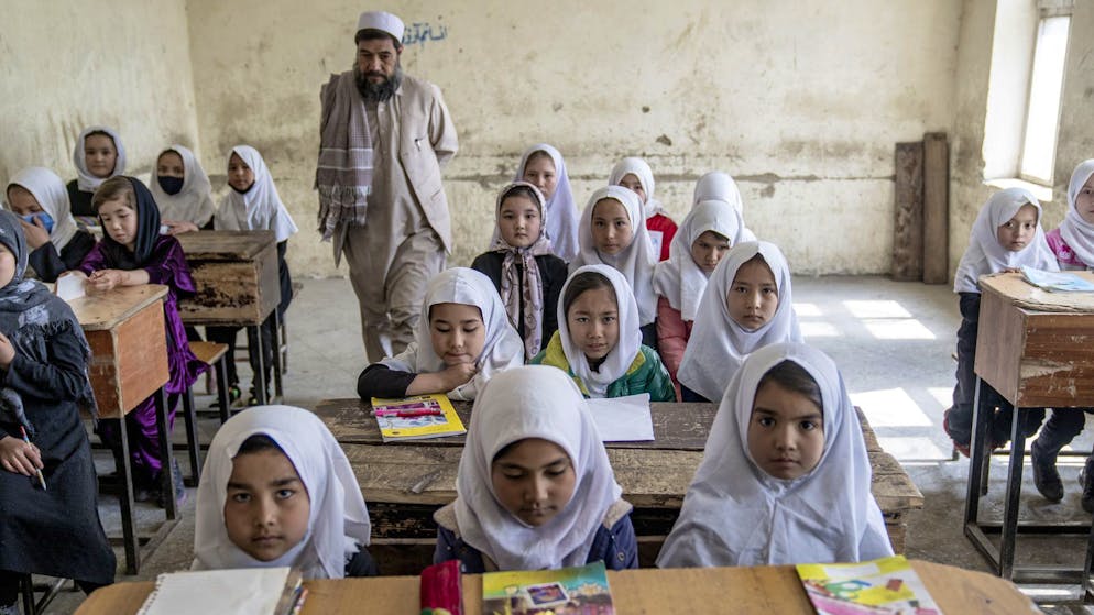 Ein Bild aus dem Jahr 2023. Mädchen dürfen in Afghanistan nur bis zur sechsten Klasse in die Schule gehen.