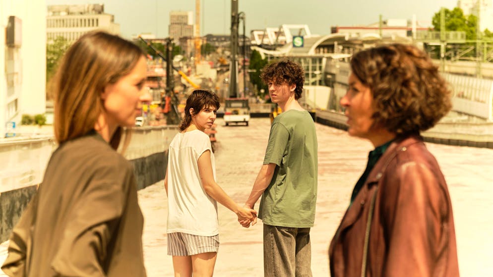 «Tatort» im Check: Wie häufig ermorden Kinder ihre Eltern?. Wird das Mörder-Pärchen gefasst, oder lässt sie das Drehbuch davonkommen?