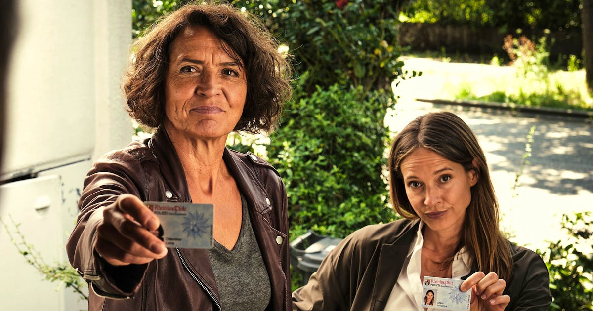 How often does it happen that children kill their parents?