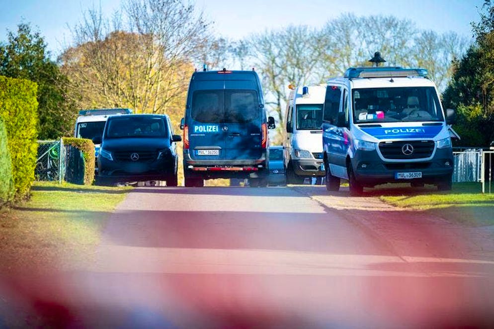 Several properties in Reimershagen and in the neighboring village of Rum Kogel were searched by the police.