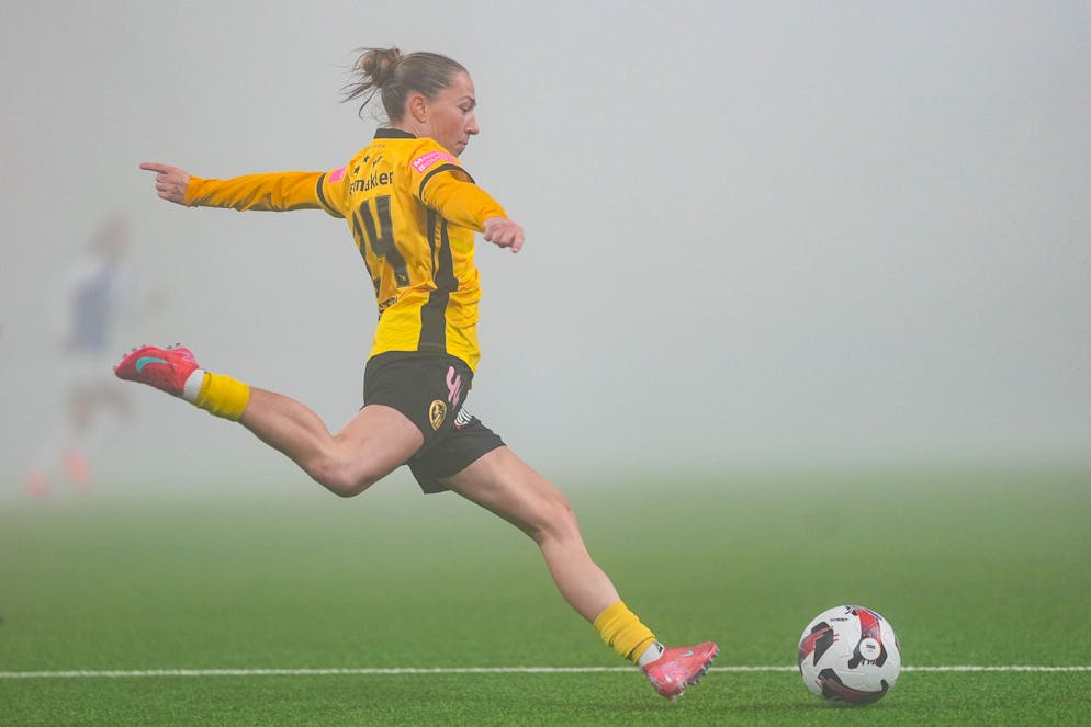 Lisa Josten schiesst YB zum Sieg.