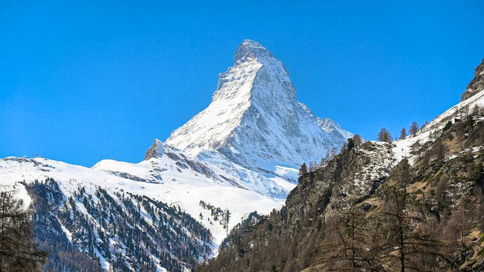 Un gratte-ciel près du Cervin ? Si l'on en croit un hôtelier de Zermatt, cela pourrait bientôt devenir réalité.