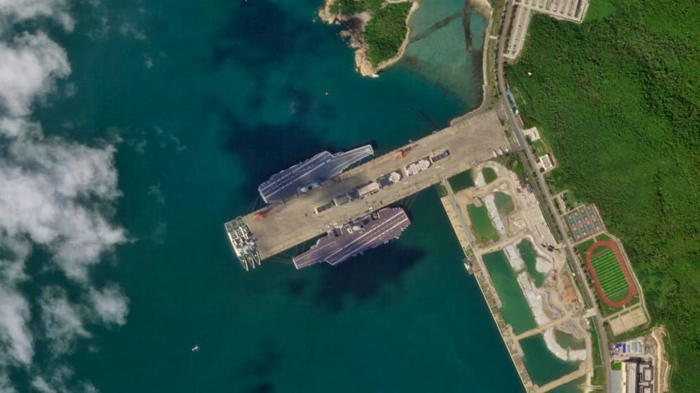 Photo satelllite du porte-avion Fujian.