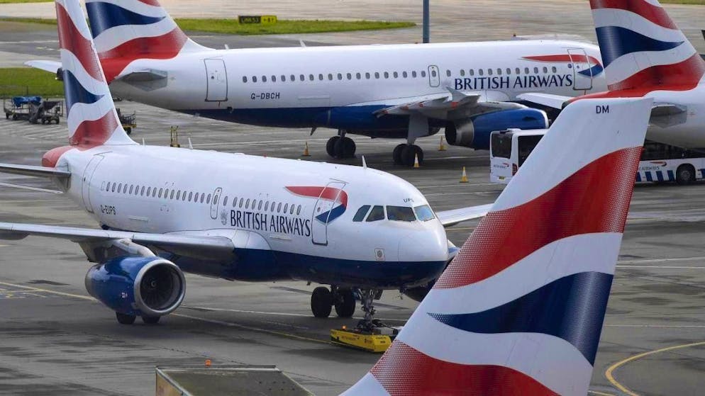 The airline group IAG with the airlines British Airways and Iberia earned less on the bottom line in the third quarter. Net profit fell by 2.3 percent to 1.4 billion euros. (archive picture)