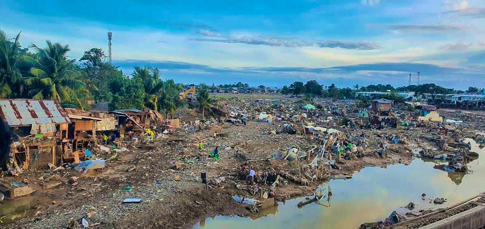 Severe typhoon hits Vietnam - chaos in the Philippines - Gallery. The typhoon had raged with strong winds and heavy rain.