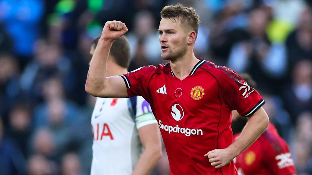 Premier League. De Ligt saves Manchester United a point late on against Tottenham