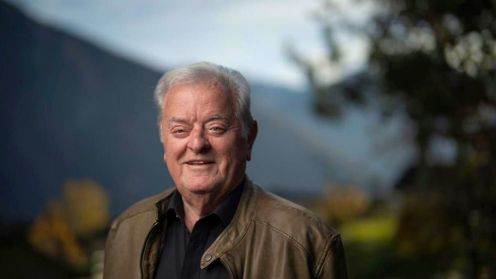 Attilio Savioni è il sindaco più longevo in carica. Da 45 anni Attilio Savioni guida il Comune di Castaneda in Val Calanca. È il sindaco attualmente in carica con la maggior anzianità di servizio in Svizzera.