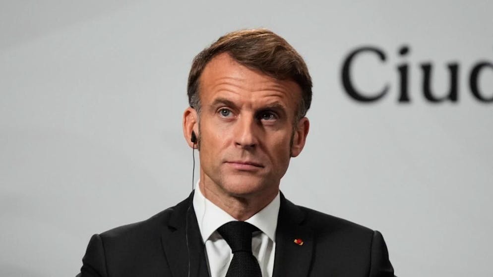 Francia. Macron: «I gioielli rubati torneranno al Louvre»