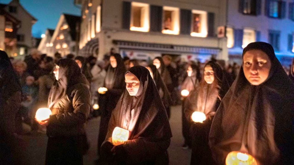 More than 45 different subjects decorated with around 30 tons of autumn turnips were on display at the traditional Räbechilbi parade through Richterswil in the canton of Zurich on Saturday.