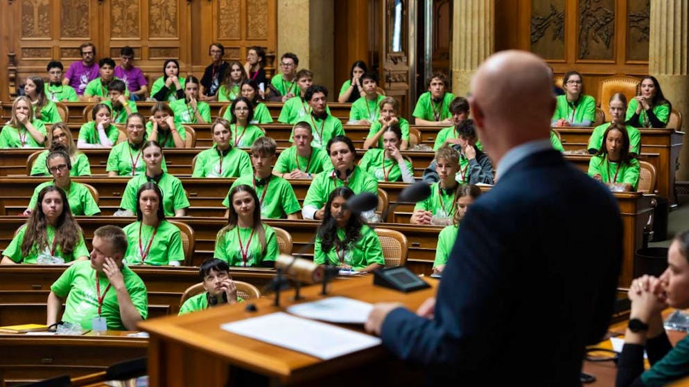 Svizzera. Tra i temi della Sessione dei giovani la salute sessuale e il suicidio assistito