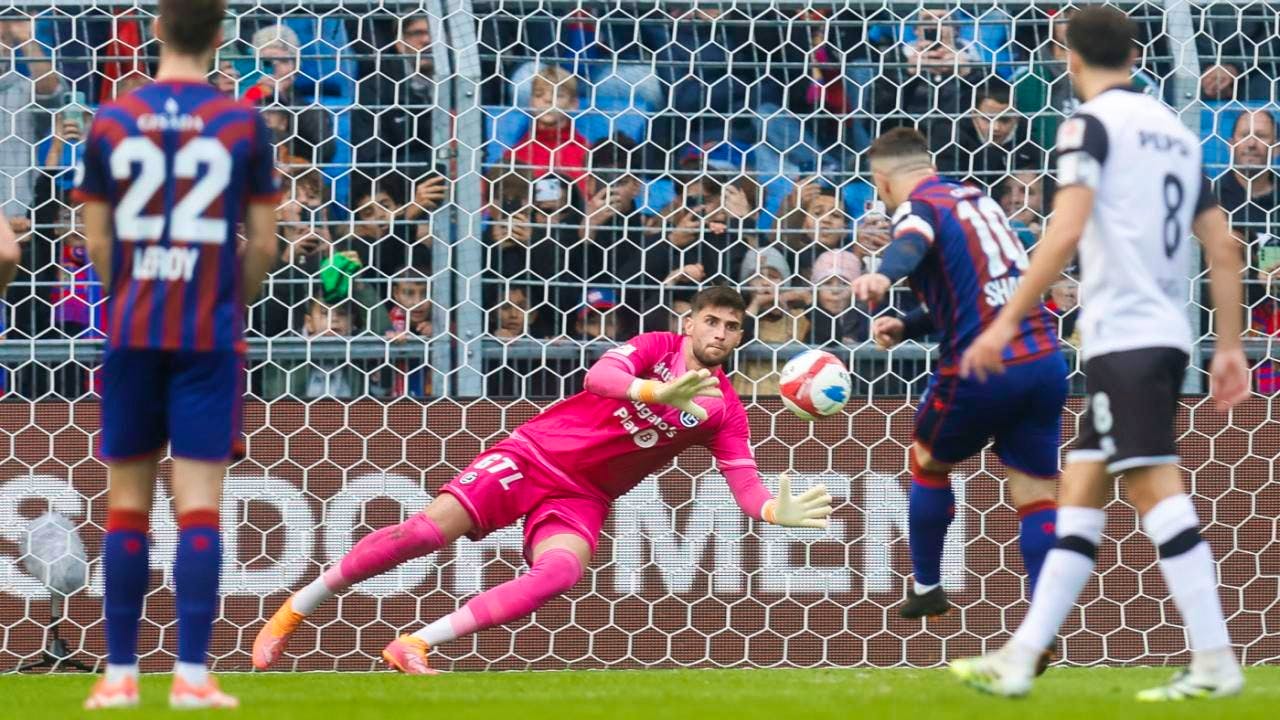 Basel - Lugano 0:1. Shaqiri misses a penalty and FC Basel loses