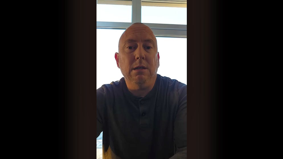 Derek Huffman erzählt, wie sehr ihm die USA missfallen.