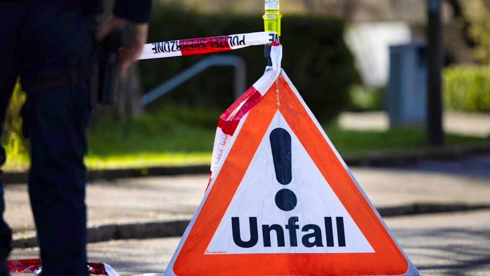 The 25-year-old driver died at the scene of the accident. (symbolic image)