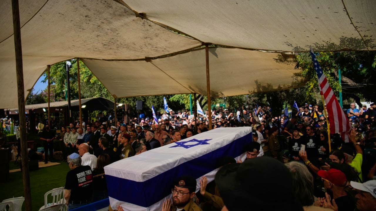 Israel. Hamas hands over body - soldier allegedly abducted in 2014