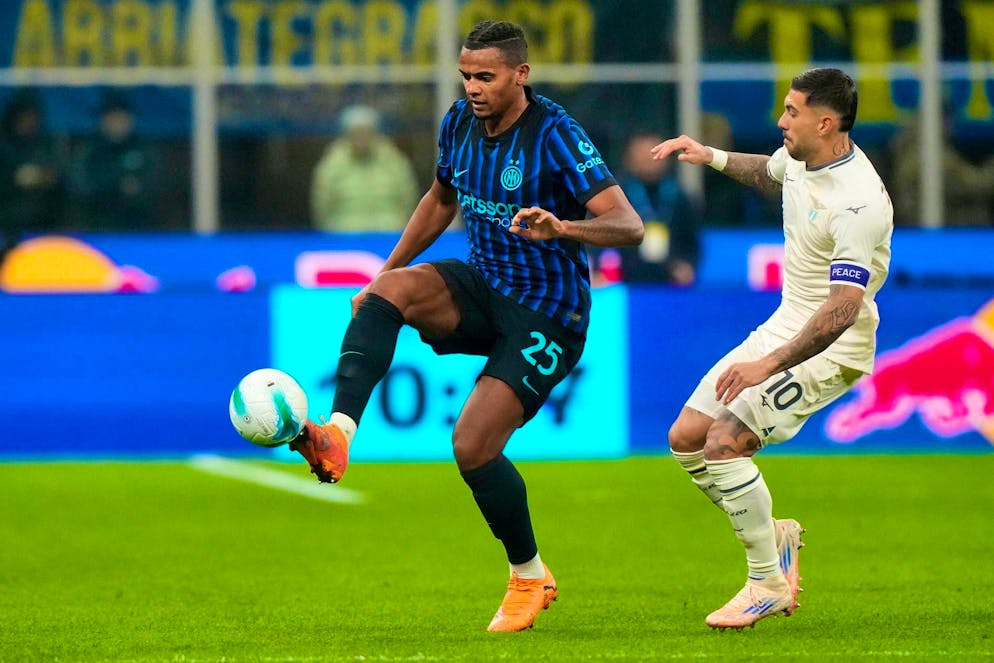 Manuel Akanji has everything under control.