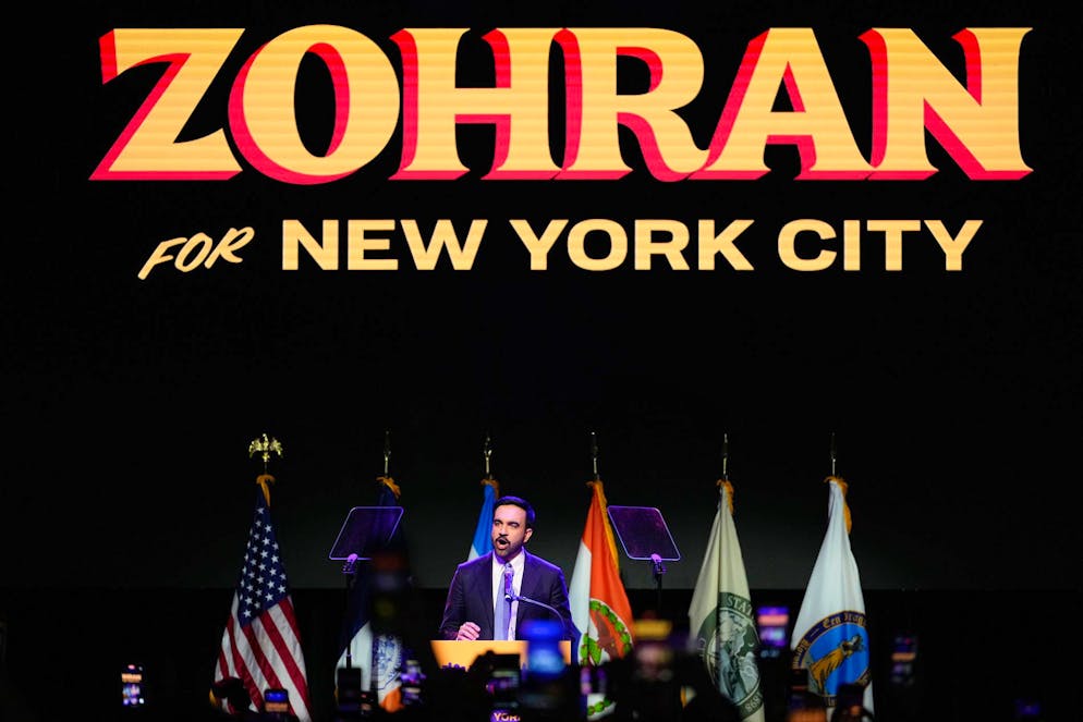 Zohran Mamdani gewann überraschend die Bürgermeisterwahl in New York.