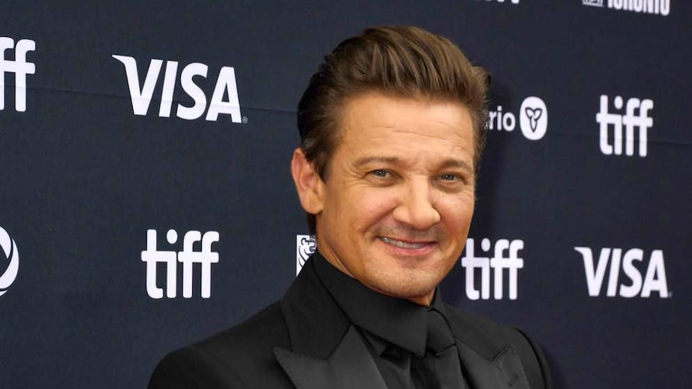 Molestatore e aggressivo?. Jeremy Renner respinge le accuse della regista Yi Zhou: «Totale falsità»