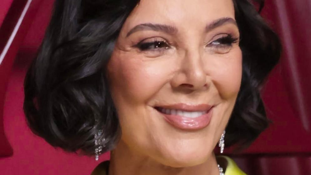 Ecco cos'è successo. Caos al compleanno di Kris Jenner: la polizia interrompe la festa nella villa di Jeff Bezos