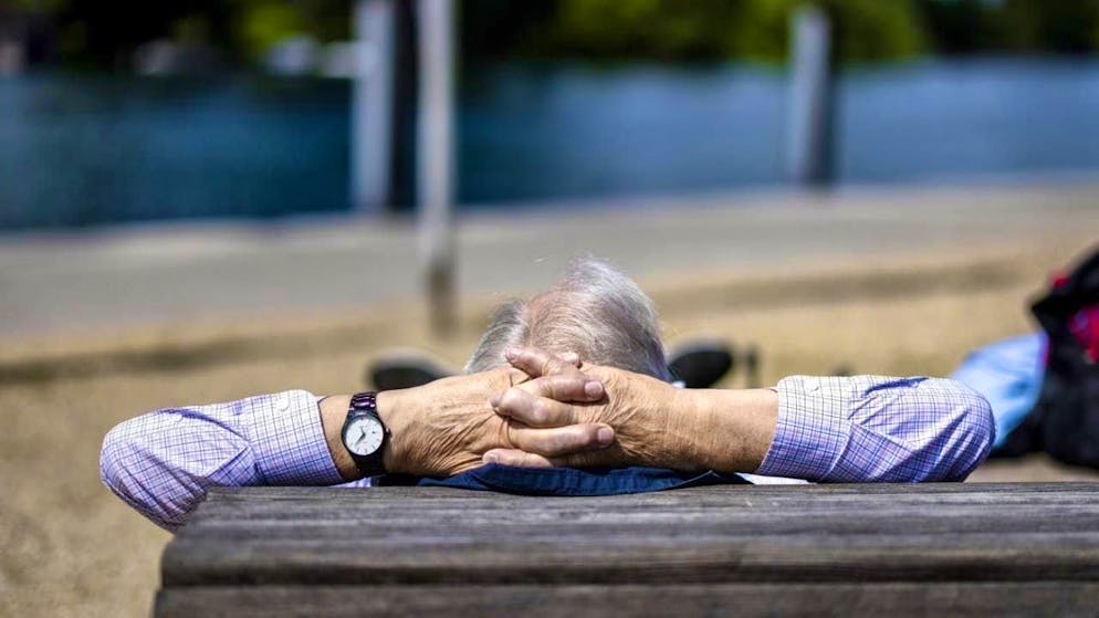 People who know more languages stay cognitively fit for longer in old age. (symbolic image)