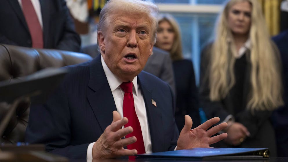 Talks on customs deal. Trump 