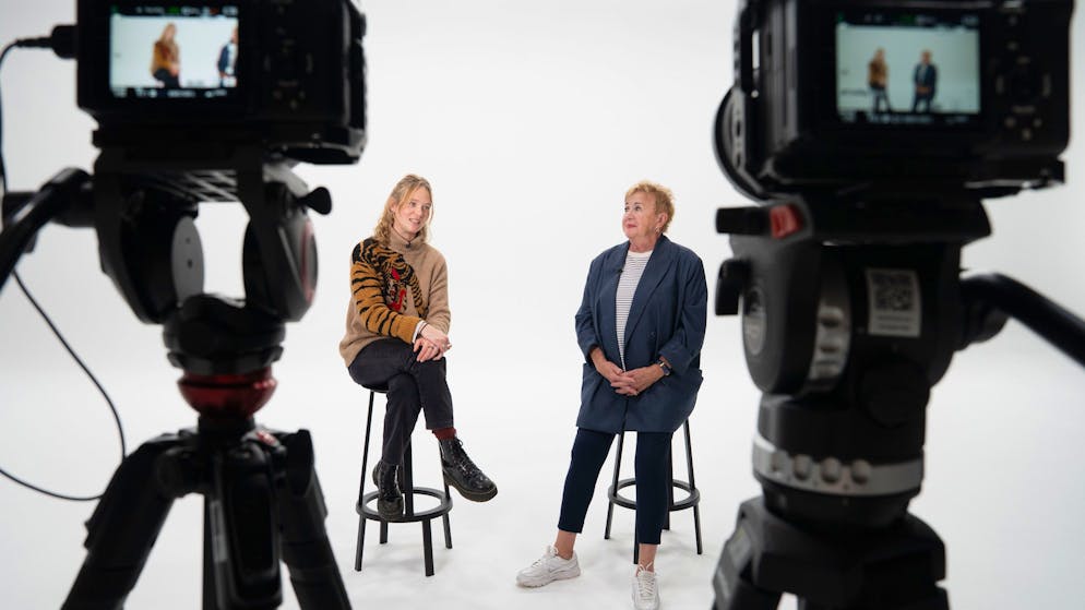 Sponsored Content. Mariska (24) und Dora (74) über Träume, Geld und Vorsorge