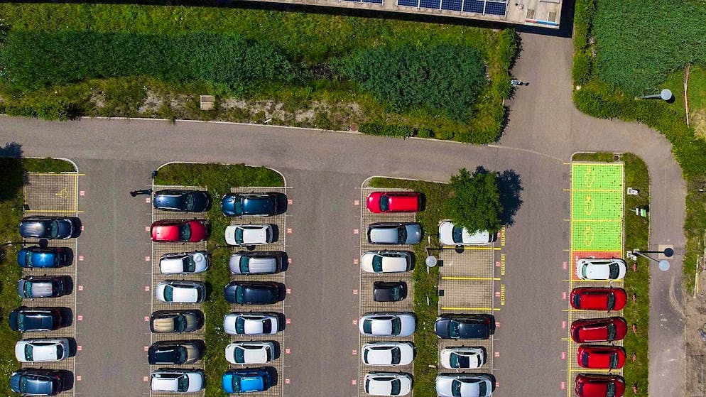 With this measure, the management attempted to collect unpaid parking bills.