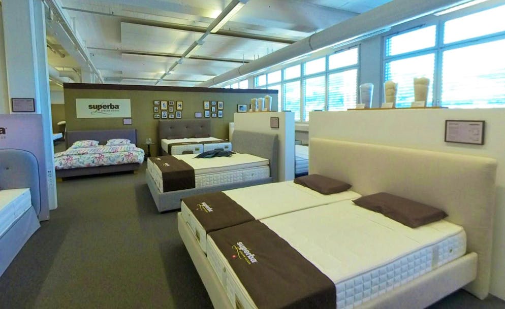 The lights could soon go out in the Aquinos showroom. 