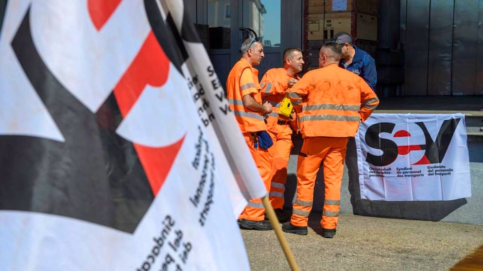 Per i treni a due piani. Il sindacato SEV: «Non condividiamo le critiche all'appalto di FFS»