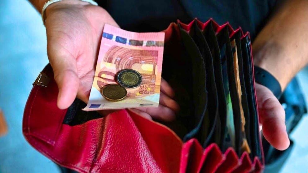 After two months of rising inflation rates, inflation in Germany has eased somewhat. However, at 2.3 percent, inflation remains above the two percent mark. (archive picture)