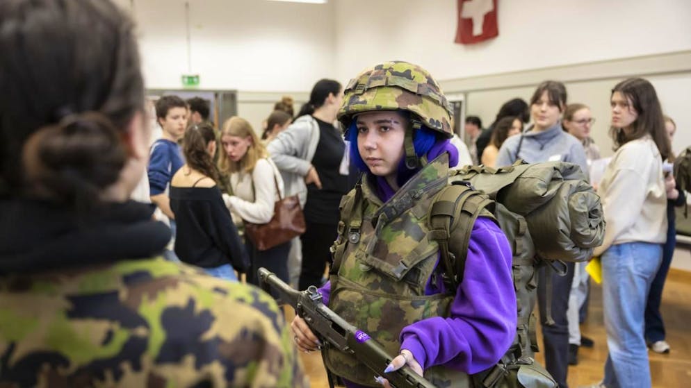 Svizzera. Dal 2030 anche le ragazze parteciperanno a una giornata informativa sull'Esercito