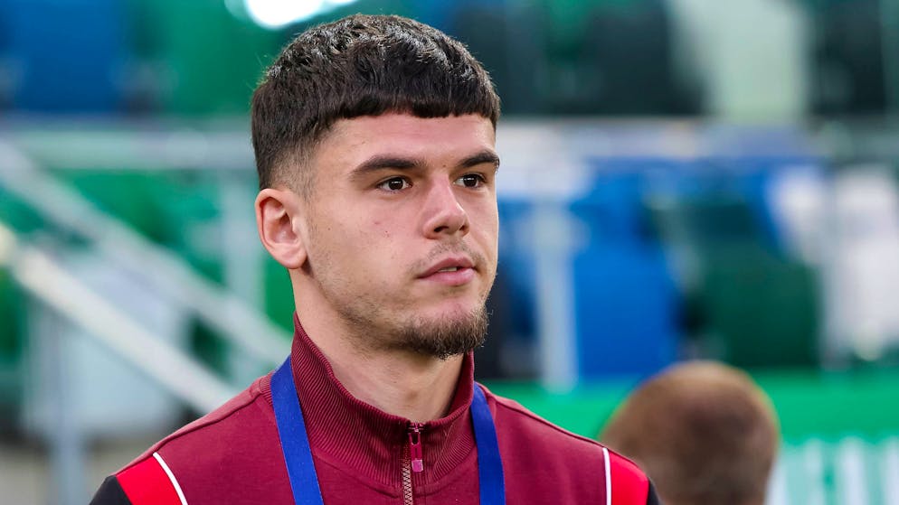 Albian Hajdari ist in der Schweiz geboren und aufgewachsen, reifte in Basel zum Profi und spielte auch bei Lugano. Am Montag trifft er mit Kosovo auf die Nati.