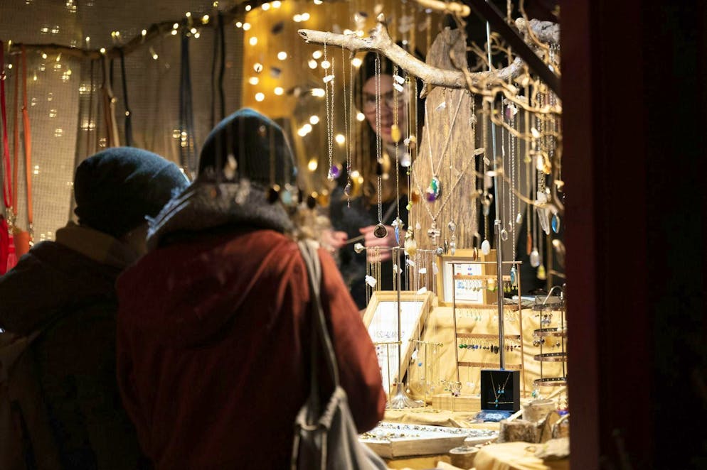 Les personnes souhaitant faire des achats au marché de Noël de la gare centrale de Zurich devront renoncer à l'argent liquide (image d’illustration).