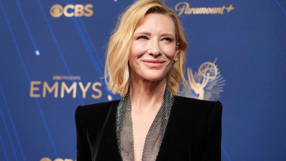 ARCHIV - Cate Blanchett kommt zu den 77. Primetime Emmy Awards im Peacock Theater (Archivbild). Foto: Jae C. Hong/Invision/dpa