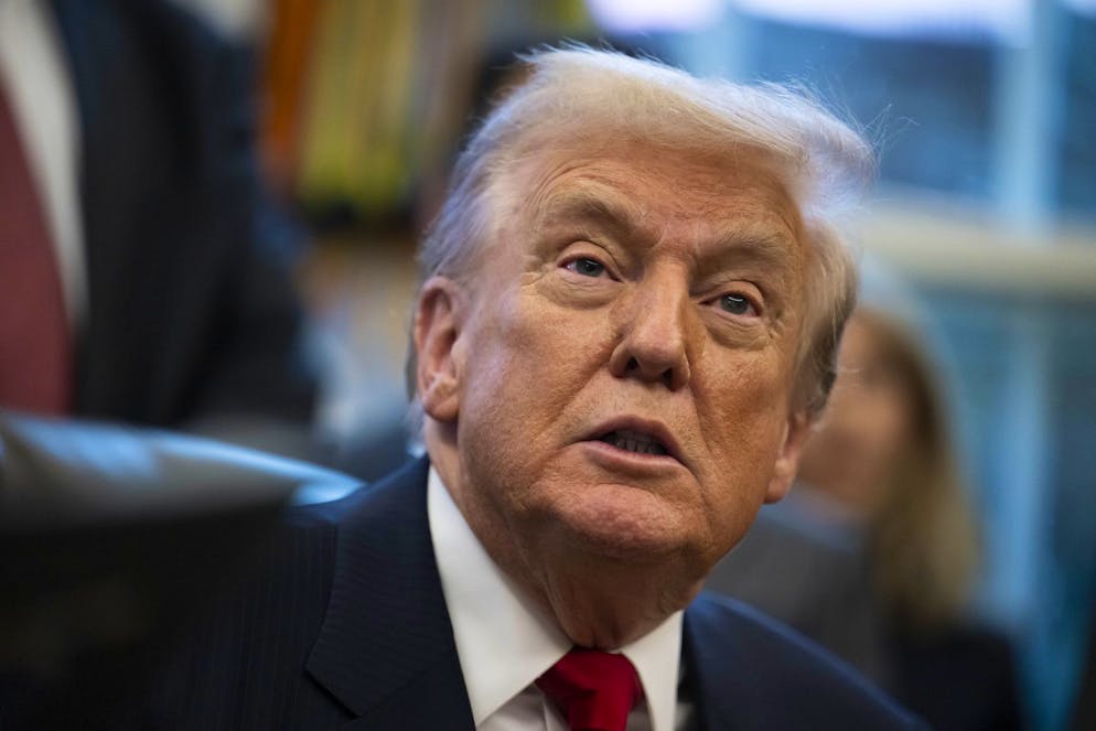 L'opposition ferait «n'importe quoi pour détourner l'attention des erreurs (qu'elle a faites) sur la paralysie budgétaire», a écrit le président américain sur son réseau Truth Social.