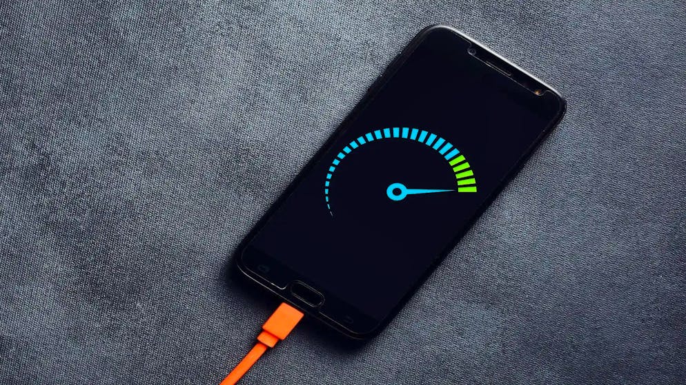 Das Handy bei 100 Prozent. Ein Problem?
