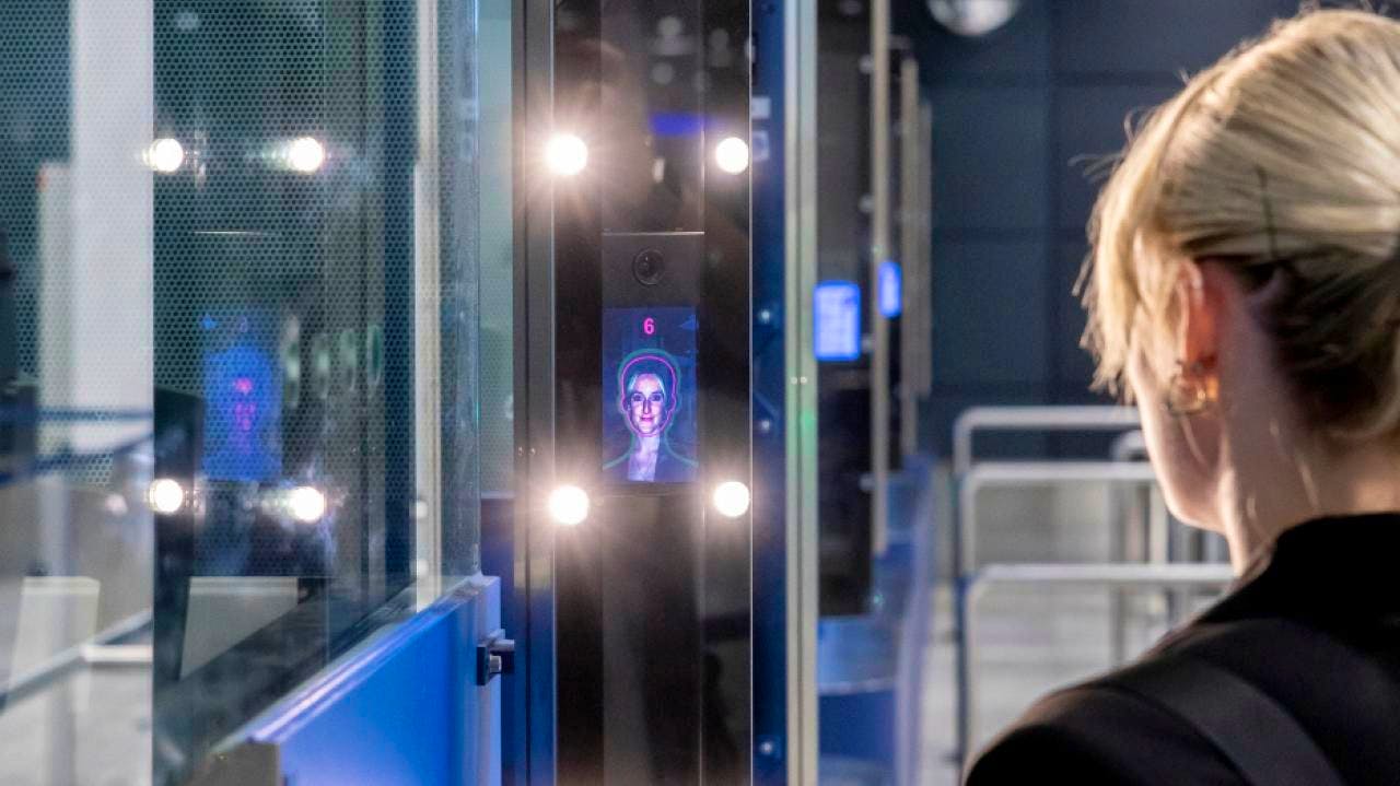 Luftfahrt. Flughäfen und Airlines sollen auf Gesichtserkennung setzen können