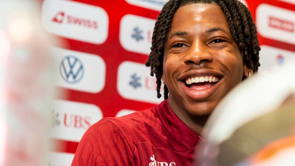 Nationalspieler Johan Manzambi freut sich auf das Heimspiel in Genf.