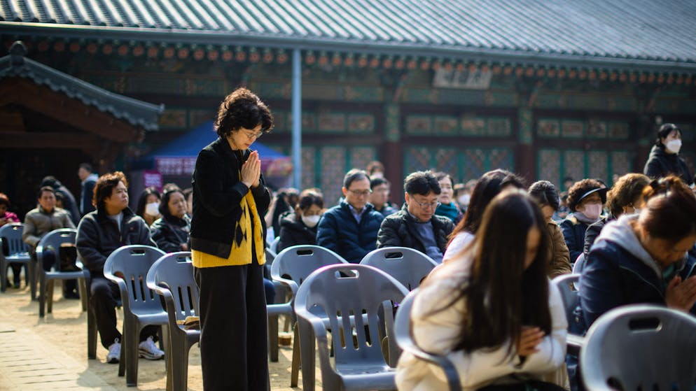Surtout, pas de soupe aux algues!. Vols suspendus, bourse en sourdine: la Corée du Sud à l'heure du bac