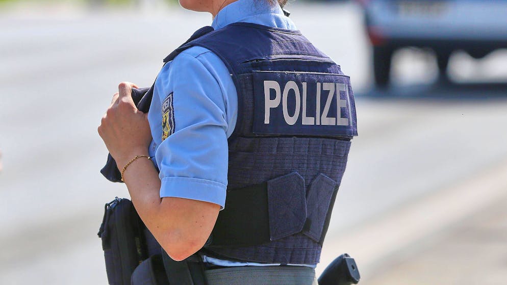 Kollegen nehmen es ihr nicht ab. Beförderungsstopp für Kommissarin nach Geschlechtswechsel